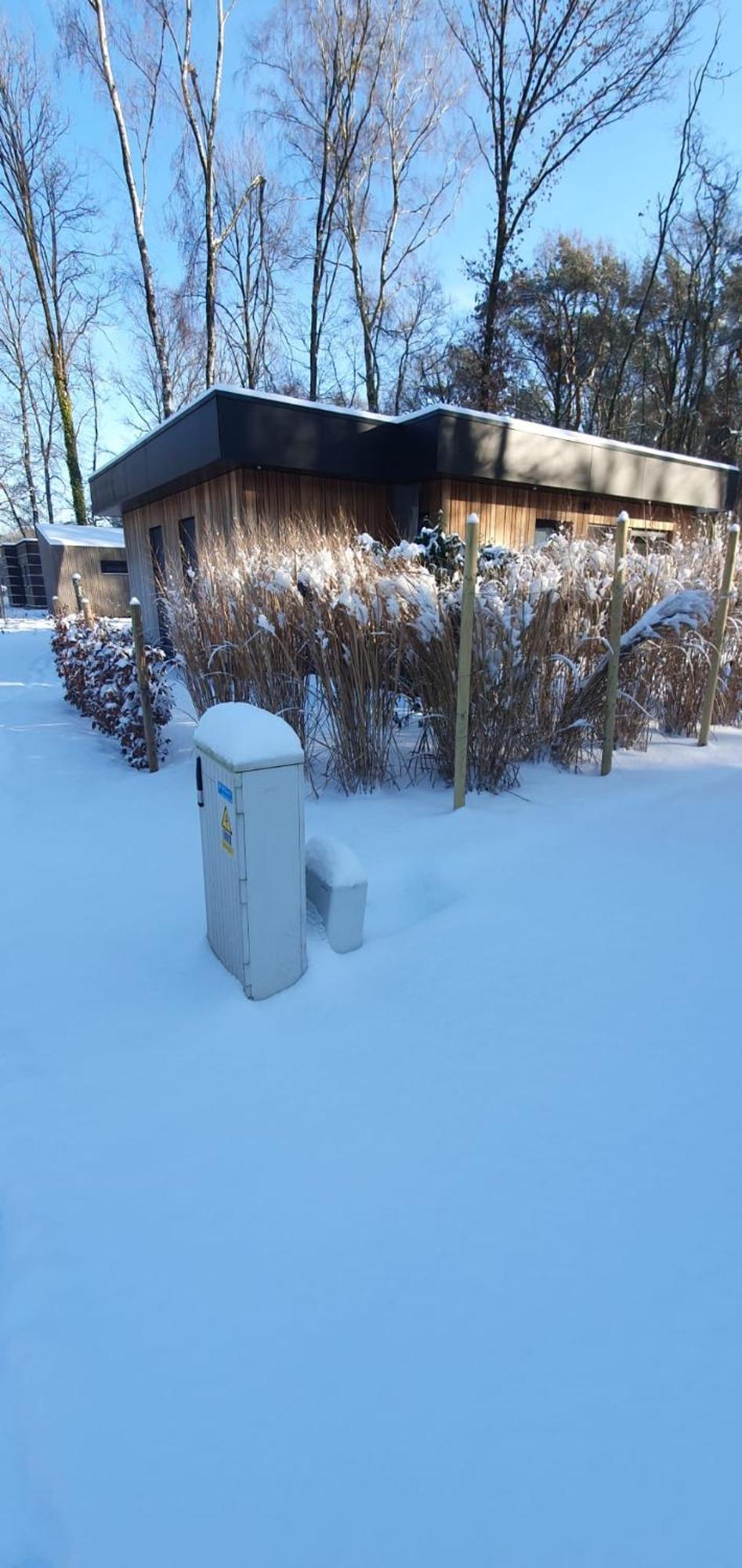 Theressa - Free Wifi En Netflix Zutendaal Exteriör bild