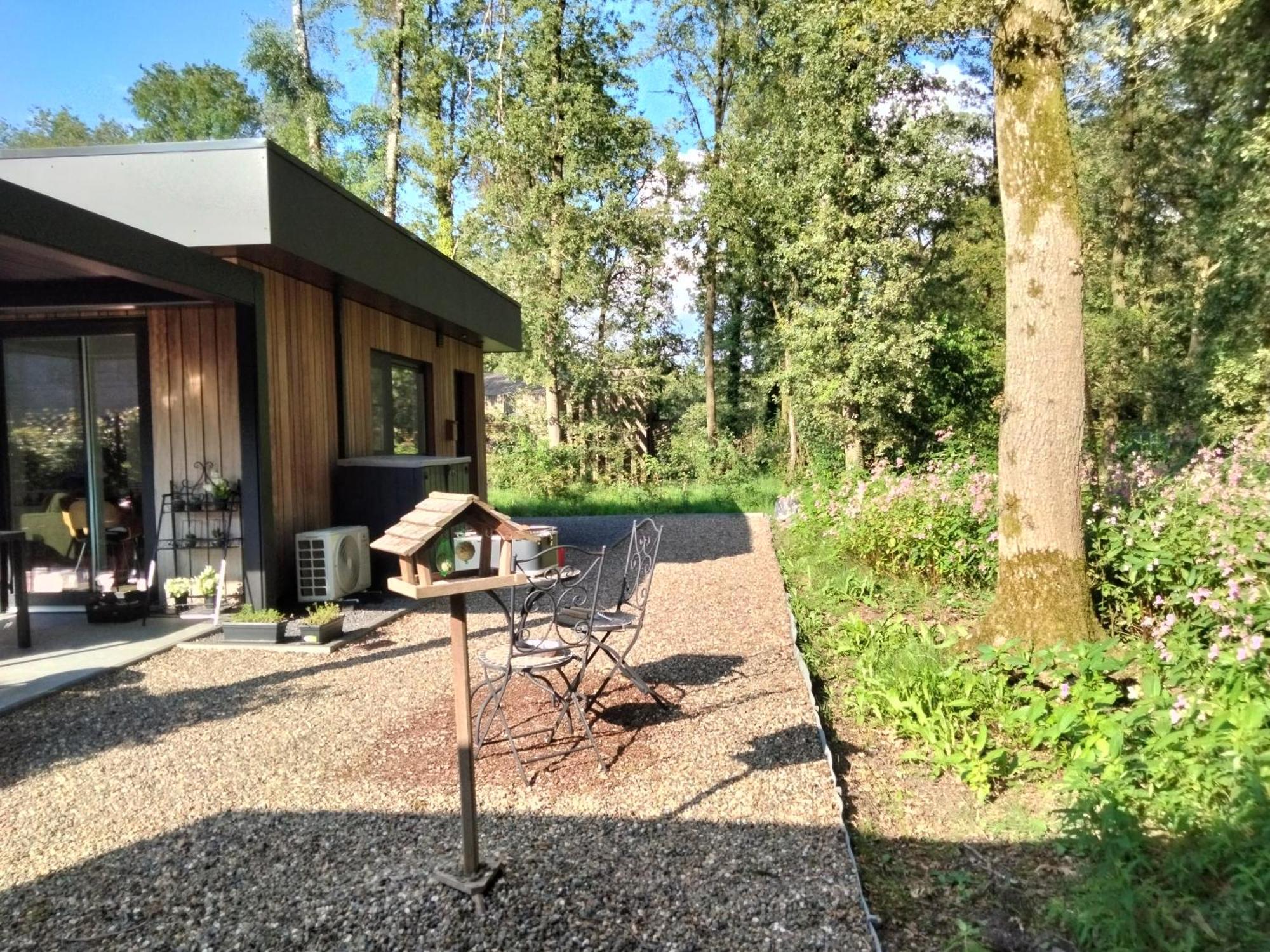 Theressa - Free Wifi En Netflix Zutendaal Exteriör bild